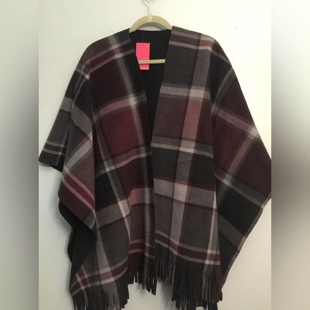 Women’s Vince Camuto shawl one size brand new